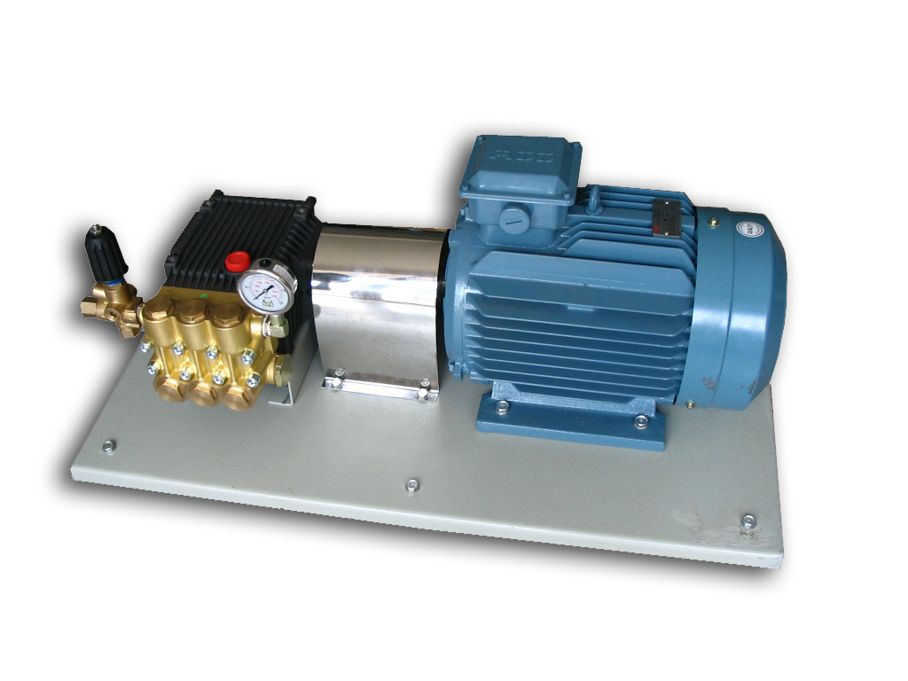 1418567644405130.jpg 冷雾机构ABB电机.jpg